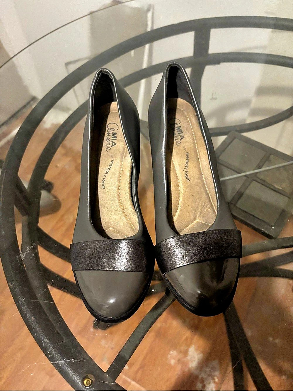 Naturalizer Black Closed-Toe Block Heel Pumps